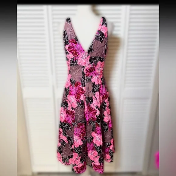 Dress The Population Floral Sequin Embroidered Embellished Midi Dress NWT S